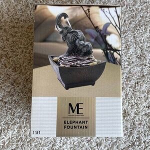 ** NEW ** in box Modern Expressions Elephant Indoor tabletop Fountain